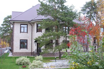 Частный дом.  Камень «Саграда»